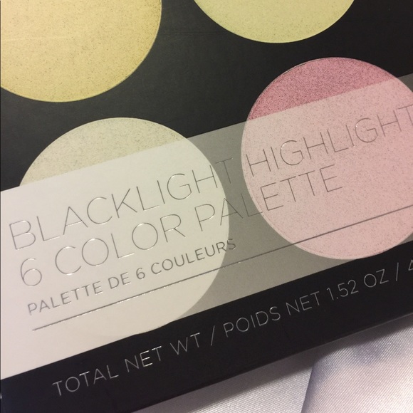 🦋New Boxed BH Cosmetics Backlight Highlight - Picture 4 of 4